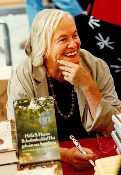 Portret van Hella Haasse in 2006